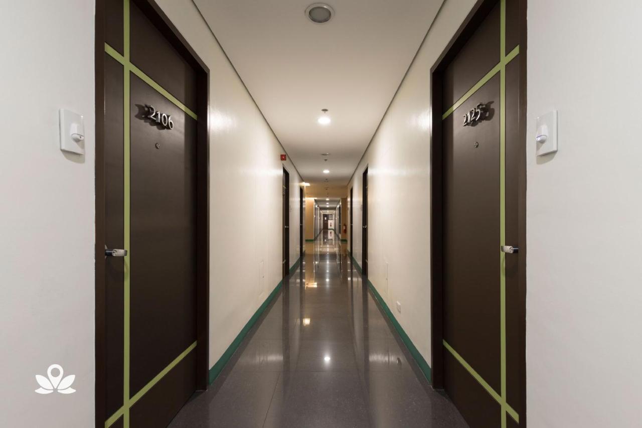 Zen Rooms Vinia Edsa Q.C. เกซอนซิตี้ ภายนอก รูปภาพ